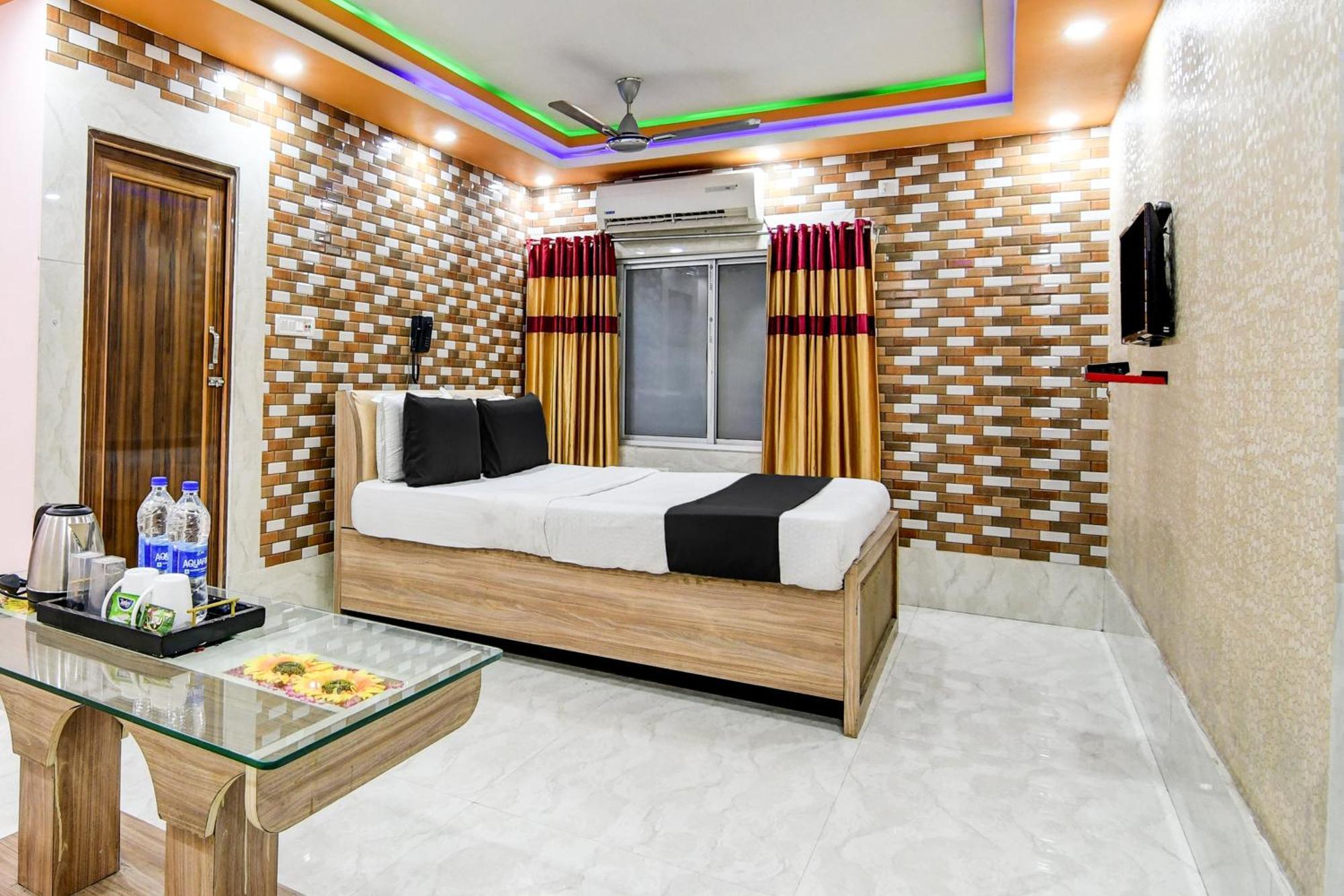 Super Collection O Raj Guest House Near Kolkata Airport Gauripur  Экстерьер фото