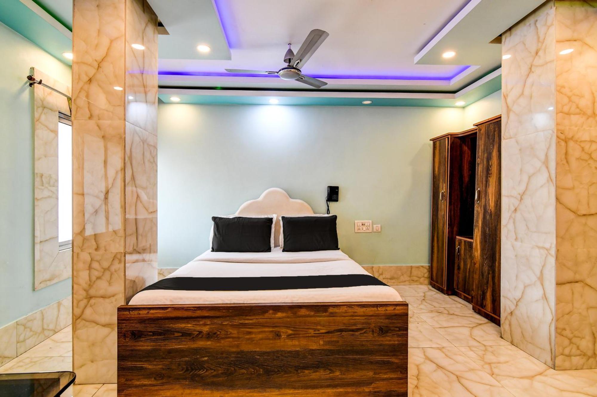Super Collection O Raj Guest House Near Kolkata Airport Gauripur  Экстерьер фото
