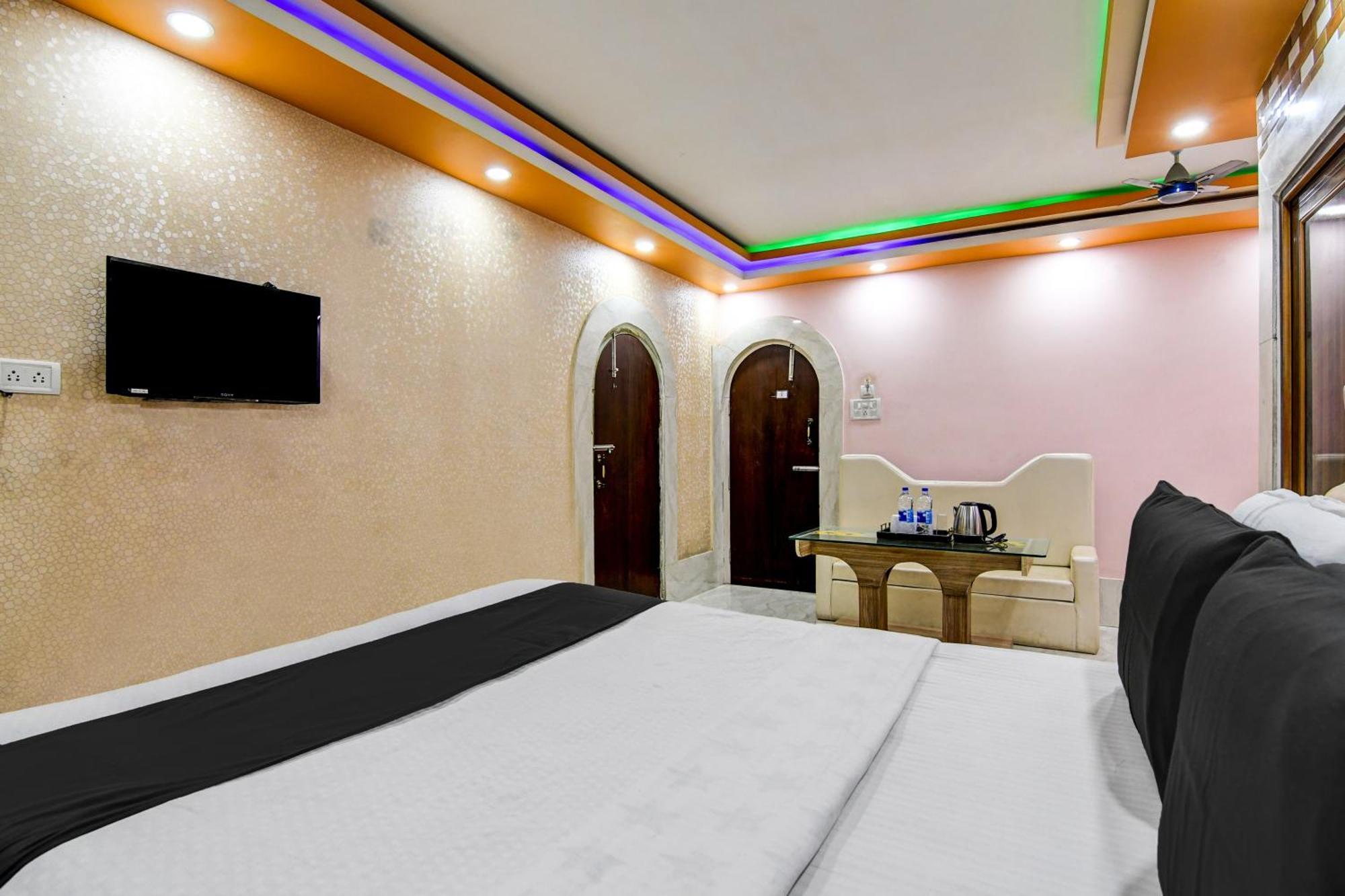 Super Collection O Raj Guest House Near Kolkata Airport Gauripur  Экстерьер фото