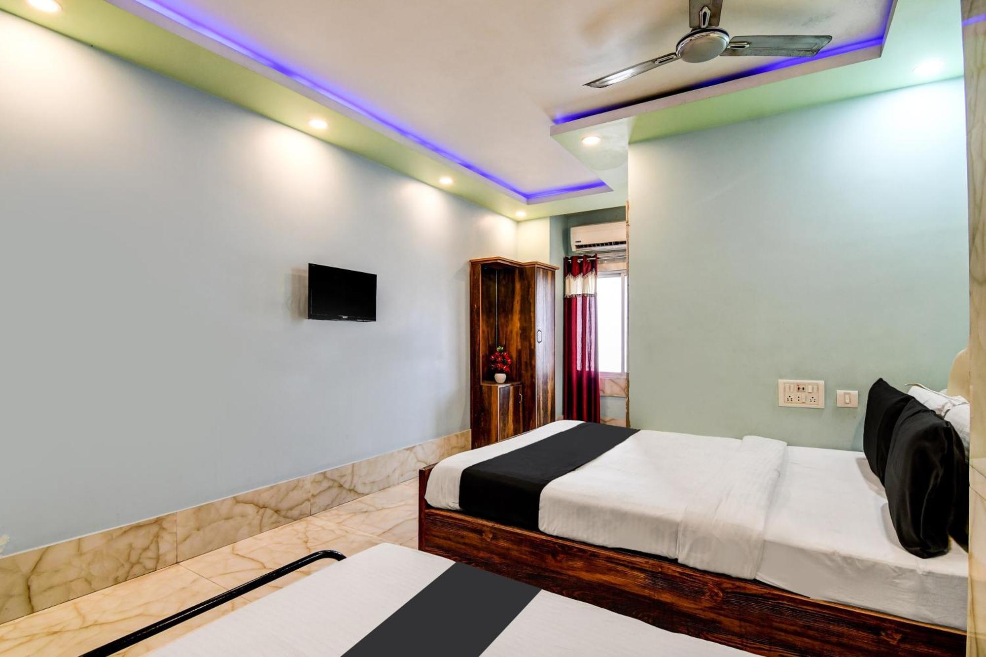 Super Collection O Raj Guest House Near Kolkata Airport Gauripur  Экстерьер фото