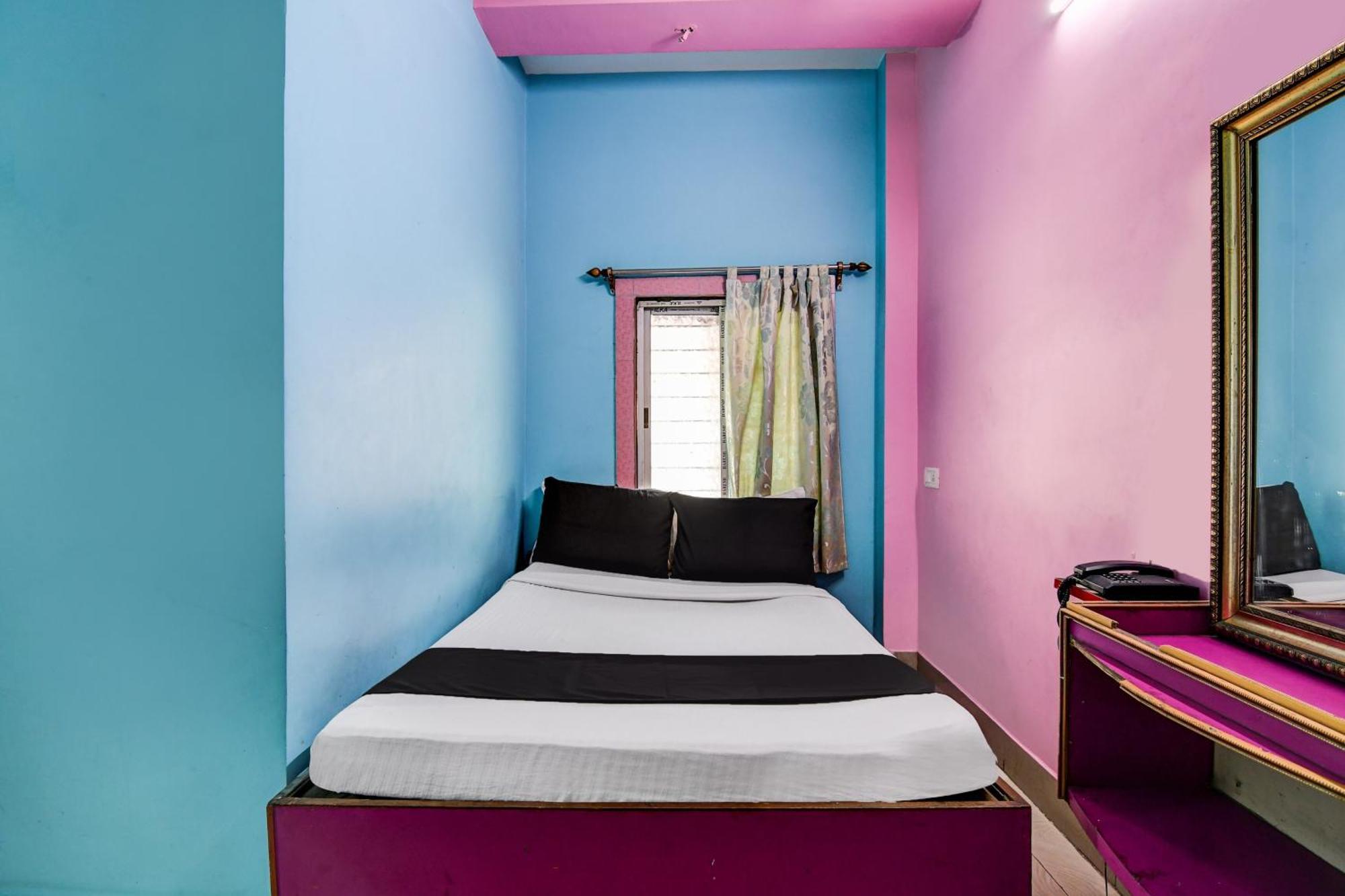 Super Collection O Raj Guest House Near Kolkata Airport Gauripur  Экстерьер фото